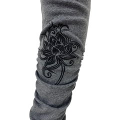 くしゅくしゅレギンス　すそくしゅくしゅタイプ　蓮柄プリント画像