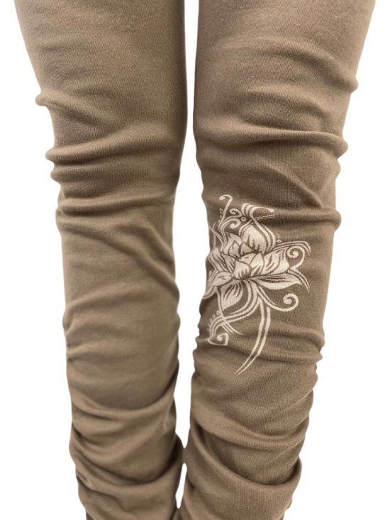 くしゅくしゅレギンス　すそくしゅくしゅタイプ　蓮柄プリント画像