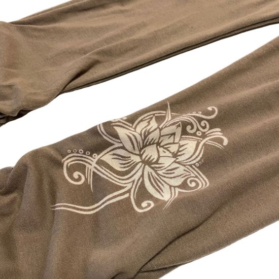 くしゅくしゅレギンス　すそくしゅくしゅタイプ　蓮柄プリント画像