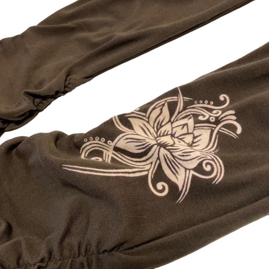 くしゅくしゅレギンス　すそくしゅくしゅタイプ　蓮柄プリント画像