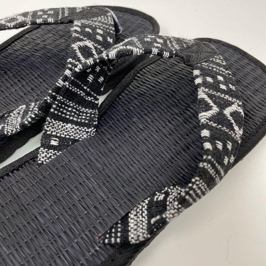 い草サンダル　和風　和装　ルームサンダル　スリッパ　軽量　鼻緒タイプ１ブラックゲリ生地　画像