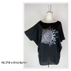Tシャツ　ドルマン袖　夏　薄手　涼しい　ラメプリント　太陽と月柄画像