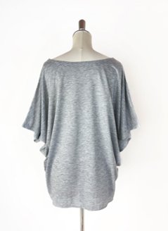 Tシャツ　ドルマン袖　夏　薄手　涼しい　ラメプリント　太陽と月柄画像