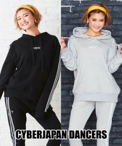 DRESSCAMP ドレスキャンプ Kana デザイン スウェット セットアップ グレー ブラック サイバージャパン CYBERJAPAN コラボ画像