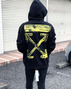 Off-White オフホワイト ARROWS HOODIE ブラック パーカーの画像