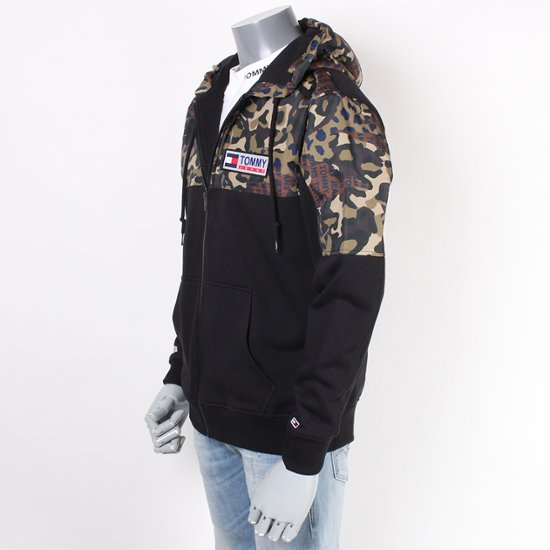 TOMMYJEANS トミージーンズ ジップアップフーディー 迷彩 ブラック画像