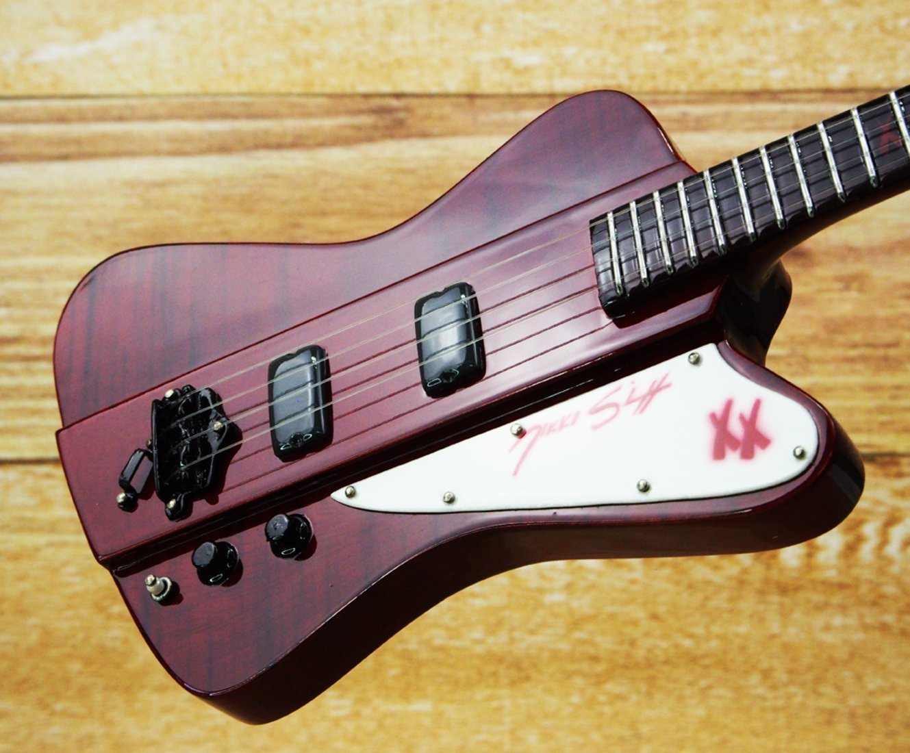 Musical Story Artist motif 1/4 ミニチュア 楽器 ベース ギター 