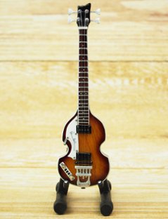 Musical Story Artist motif 1/6 15cm ミニチュア ギター 楽器 ビートルズ ポールマッカートニー ヘフナー バイオリン ベース の画像