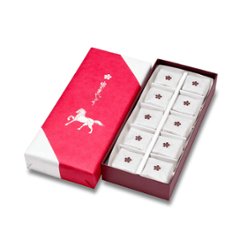 ＜予約12/18以降発送＞山田屋まんじゅう10個入　御年賀干支特別包装商品の画像