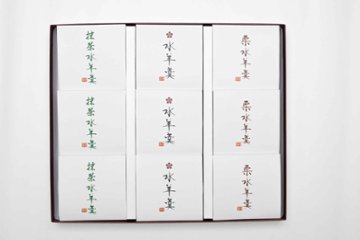 水羊羹・抹茶水羊羹 ・栗水羊羹化粧箱9個入の画像
