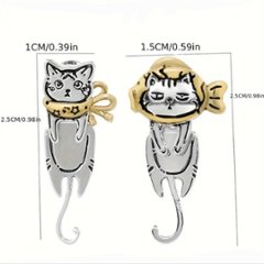 ぶらさがりネコのいたずらピアス画像