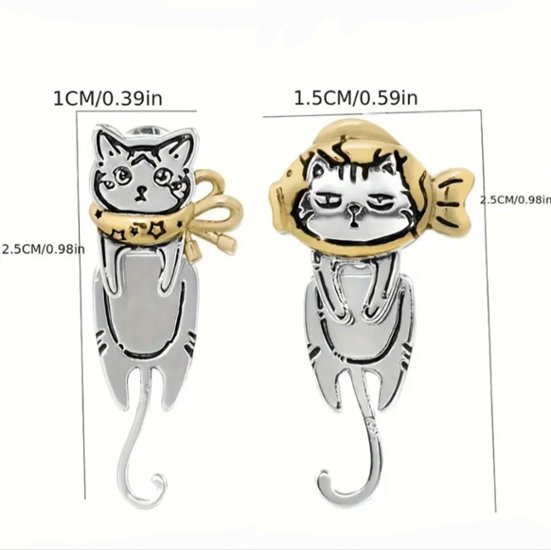 ぶらさがりネコのいたずらピアス画像