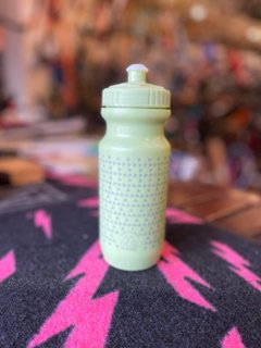 ULTRADYNAMICO /petit dynamawave bottle /pistachio ボトル画像