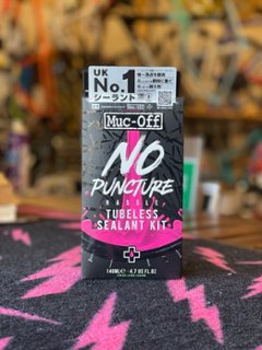 MUC-OFF NOPUNCTURE HASSLE SELANTKIT/マックオフ　ノーパンクチャーハッスル シーラントキット・シーラント 140mlキットの画像