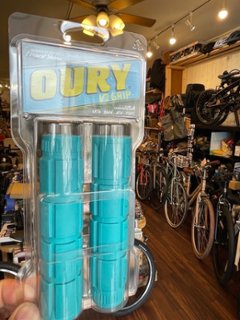 OURY V2 grip /オーリー　V2 グリップ　teal /ティールの画像