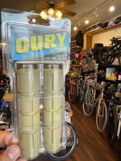 OURY V2 grip /オーリー　V2 グリップ　sand tan BL special /サンドタンの画像