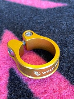 WOLF TOOTH COMPONENTS ウルフトゥース seat clamp 31.8/ ゴールド　シートクランプ　の画像