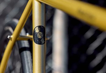  SURLY / Midnight Special / 700c / Fool's Gold / メーカー完成車画像