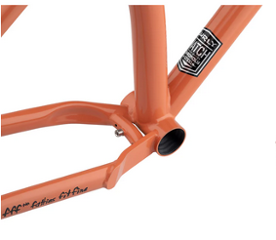  SURLY / Karate Monkey / Front Suspension / Peach Salmon Sundae / メーカー完成車画像