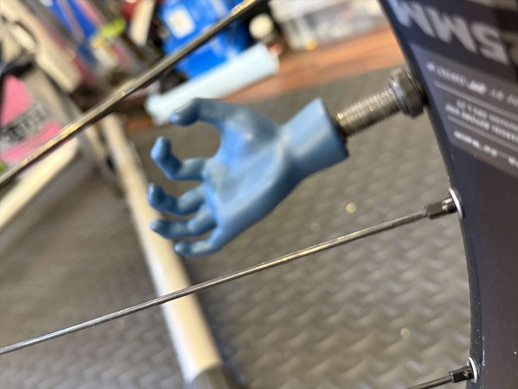 C.C.C.C [chillingcampeeps charinco club] / finger / バルブキャップ画像