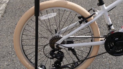 24インチ タイヤ　クリーム　24ｘ2.125画像