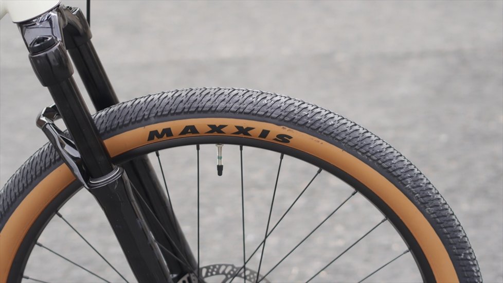 ※在庫あり※　KONA「コナ」 / SHONKY　Satin Bone / Sサイズ　完成車画像