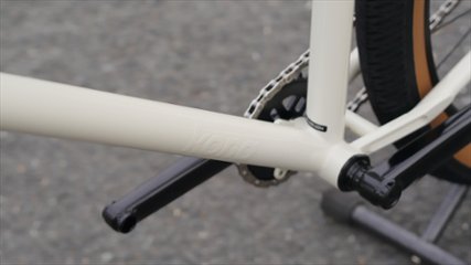 ※在庫あり※　KONA「コナ」 / SHONKY　Satin Bone / Sサイズ　完成車画像