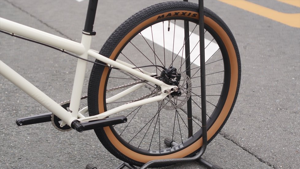 ※在庫あり※　KONA「コナ」 / SHONKY　Satin Bone / Sサイズ　完成車画像