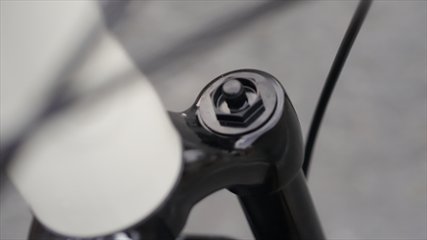 ※在庫あり※　KONA「コナ」 / SHONKY　Satin Bone / Sサイズ　完成車画像