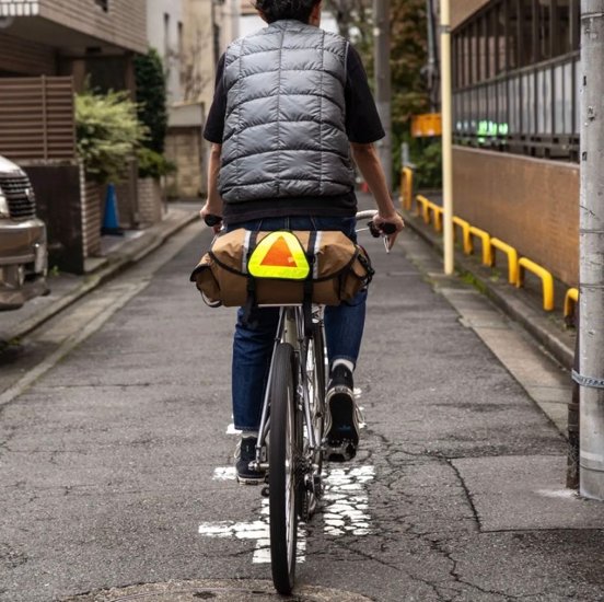 BLUE LUG/ AARDVARK / reflective yield symbol / yellow / リフレクター画像