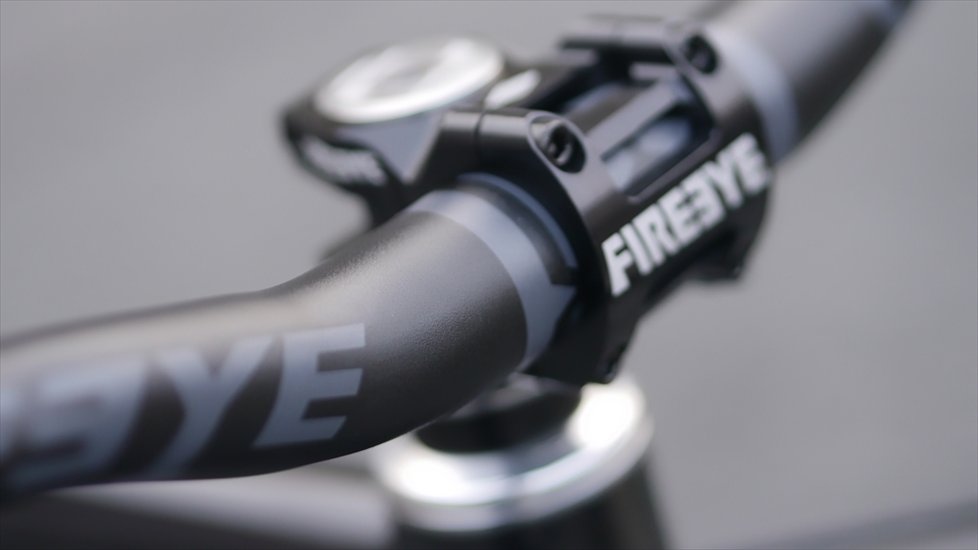 SINGER 「バサルトブラック」460-L / オリジナル完成車画像