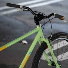 NITTO / B802 AAF-HT riser bar  ( Black / 25.4 / 720 )  / Bluelug / ハンドル画像