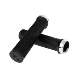 TITEL MTB / FORM Lock On Grips / Regular / Black with Chrome Clamp の画像
