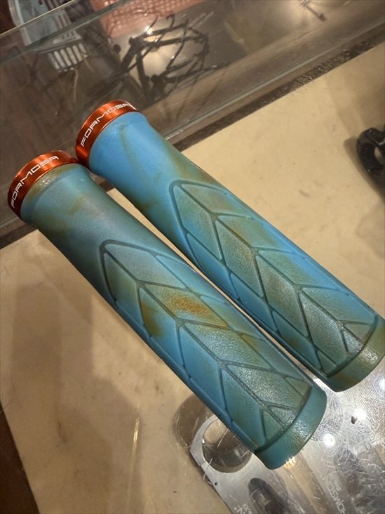 FORMOSA Grip / SuperSport  / ユノディエール（水色とオレンジ）画像