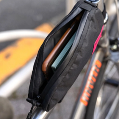 SWIFT INDUSTRIES / moxie top tube bag / (ecopak / black ）画像