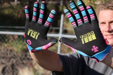 ※パケット発送可能※　FIST Handwear / TAKA HIGASHINO – LOS TAKA / Gloves　グローブ画像