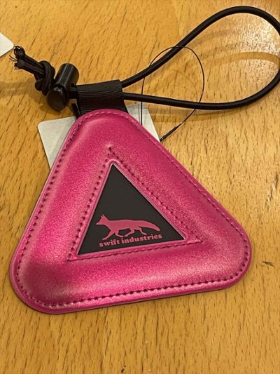 SWIFT INDUSTRIES × BLUE LUG /triangle reflector / ピンクの画像