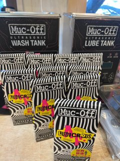 MUC-OFF /チェーンの最適化プログラム+　「LUDICROUS / ルディキュラス」オイル50mlセット　　マックオフ　オイルの画像