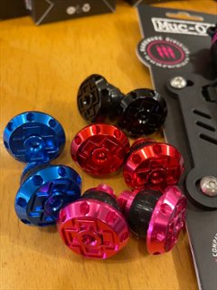 MUC-OFF /DISCO BAR END PLUGS　エンドキャップ　　マックオフの画像