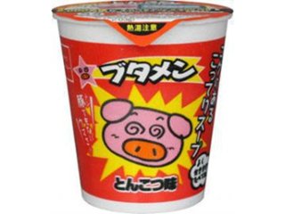 おやつカンパニー ブタメンとんこつ味 ３５ｇ ×15 【送料込】(一部地域別途)の画像