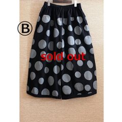 丸っこいシルエット＊大人のためのナチュラルなドット柄＊バルーンワイドパンツ＊d-pn506画像