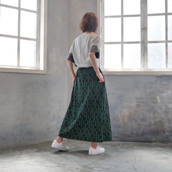 着丈2展開＊リーフライン柄＊ゆるやかなフレアAラインシルエット＊落ち感あるやわらかコットン素材＊スカート＊d-sk513画像