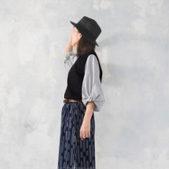 ふわりとひろがる袖の立体感を遊ぶ「ひねり袖 」＊ツートーンカラー＊大人カジュアルトップス＊カットソー＊d-tp017画像