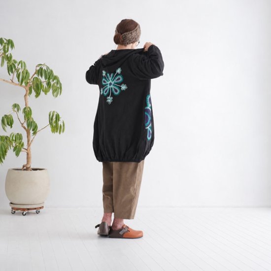 新色追加＊立体花刺繍が映える＊ゆったりバルーンシルエット＊ジップアップ＊ふんわりコットン＊フードパーカー＊羽織り＊d-jk518画像