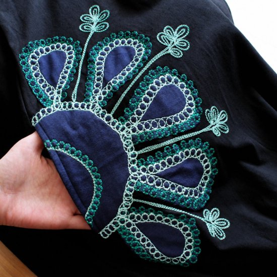 新色追加＊立体花刺繍が映える＊ゆったりバルーンシルエット＊ジップアップ＊ふんわりコットン＊フードパーカー＊羽織り＊d-jk518画像
