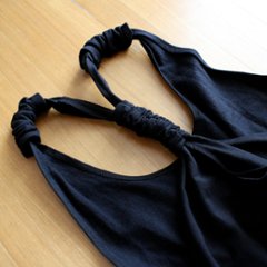 やさしい温もりと遊び心を添える＊手編みポケットがアクセント＊裏地フリース＊あたたか＊サロペットスカート＊ブラック＊d-dr004画像