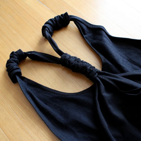 やさしい温もりと遊び心を添える＊手編みポケットがアクセント＊裏地フリース＊あたたか＊サロペットスカート＊ブラック＊d-dr004画像