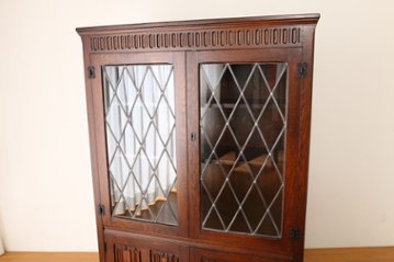 Oak leaded door bookcase画像