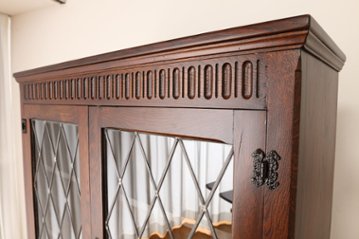 Oak leaded door bookcase画像