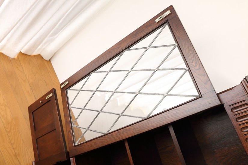 Oak leaded door bookcase画像